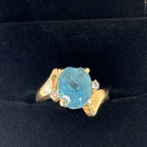 Vintage 14K Yellow Gold Blue Topaz Ring w/ Diamond Accents | Stone chipped